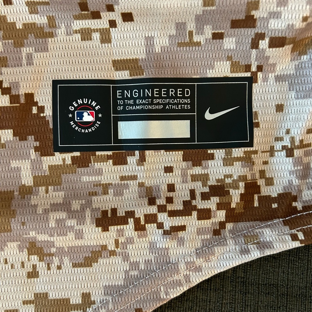 Nike San Diego Padres Baseball MLB Camo Jersey Men’s Sz: L - Picture 3 of 6